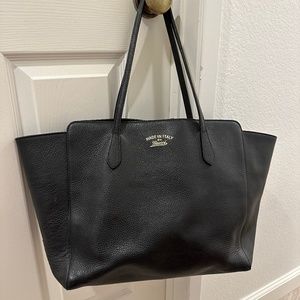 Gucci Swing Black Leather Tote Shoulder Bag